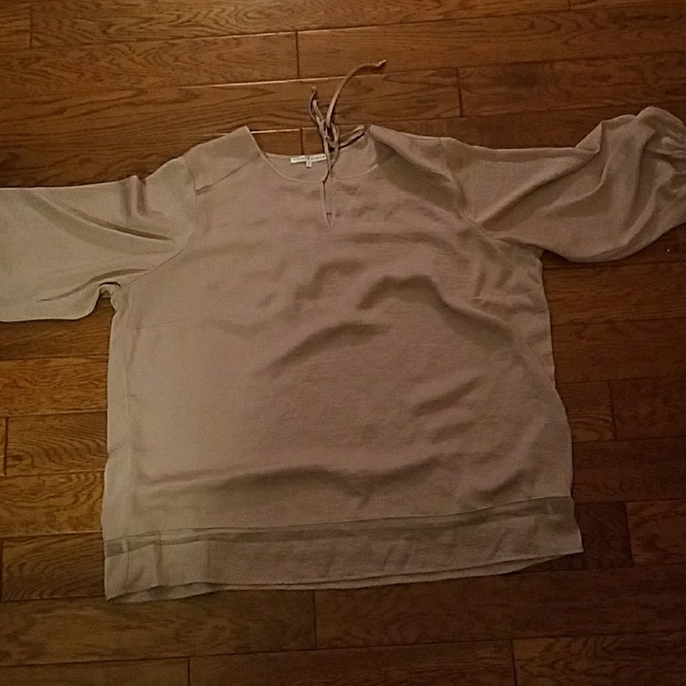 Women blouse